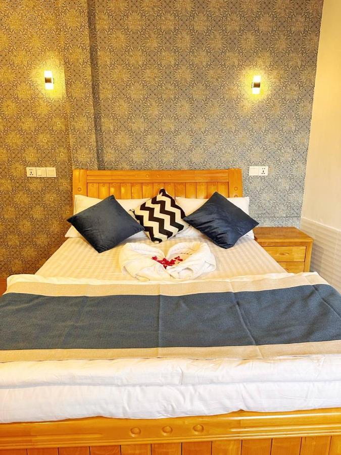 Aqua Sunset Hotel Bãi biển Bãi biển Gulhi Ngoại thất bức ảnh